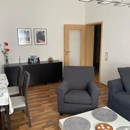 An Der Porzellan-manufaktur 2*