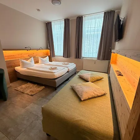 An Der Porzellan-manufaktur