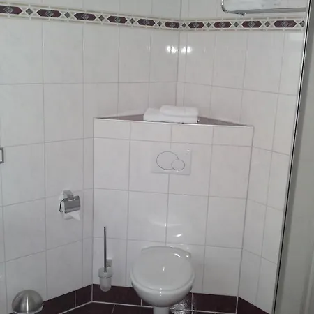 An Der Porzellan-manufaktur 2*