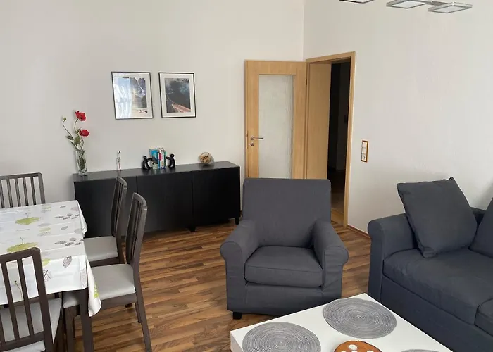 An Der Porzellan-manufaktur 2*